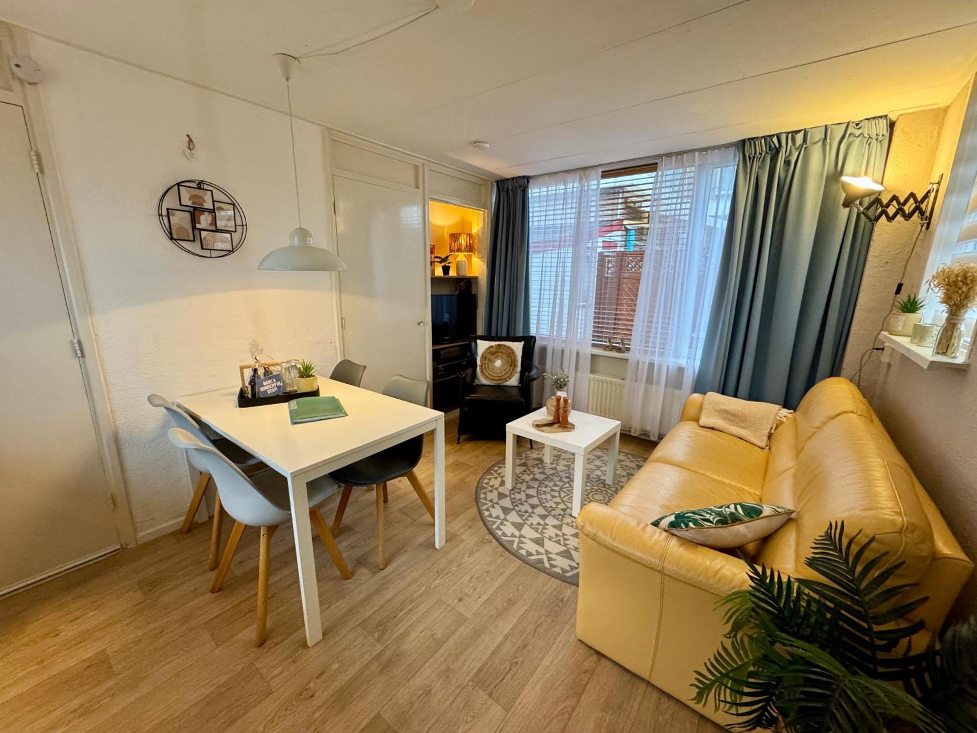 Zon, Zee & Zo - Comfortabel Vakantiehuis Op Loopafstand Strand & Centrum Egmond aan Zee Esterno foto